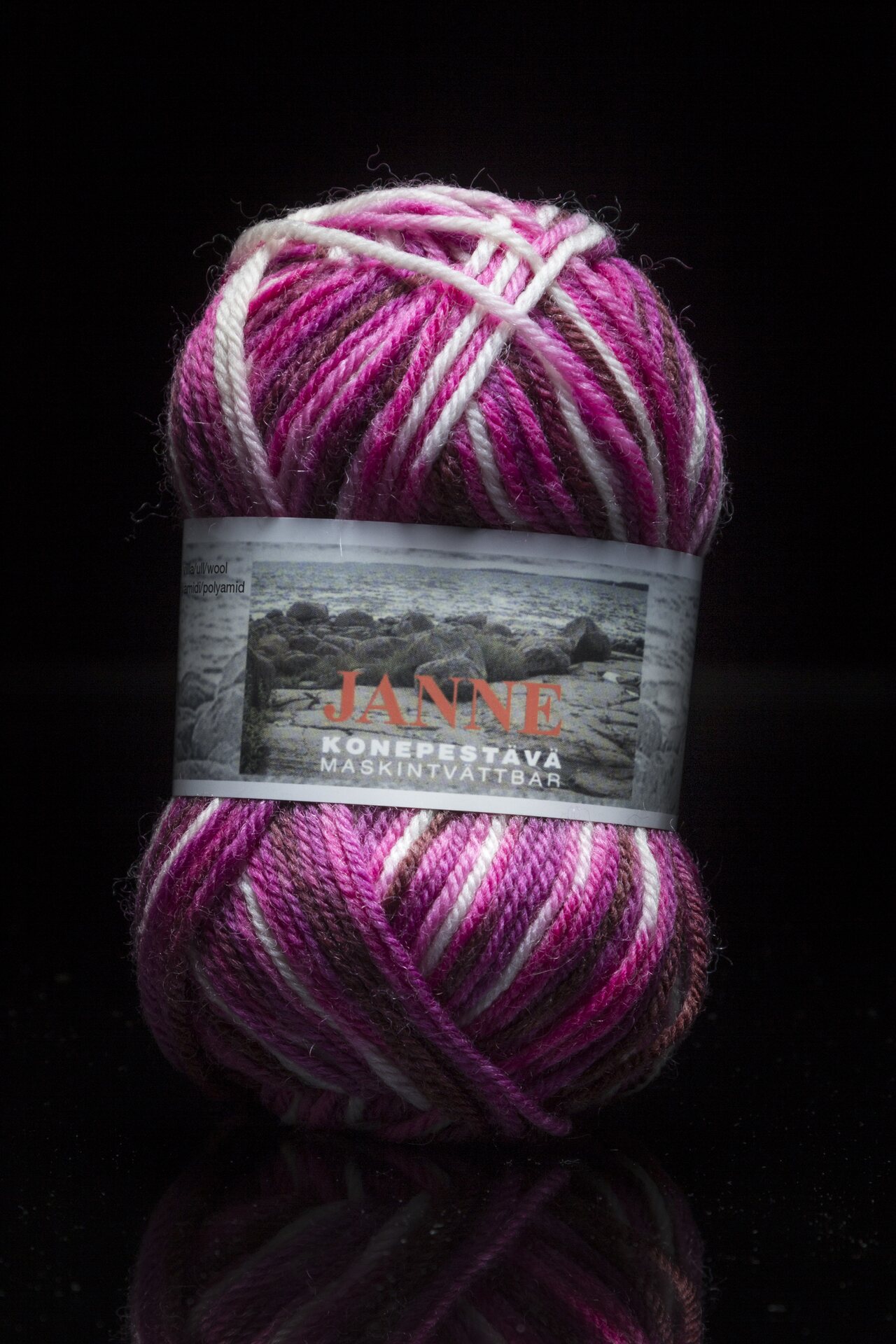 Gjestal Garn Janne Space 471 pinkin sävyt