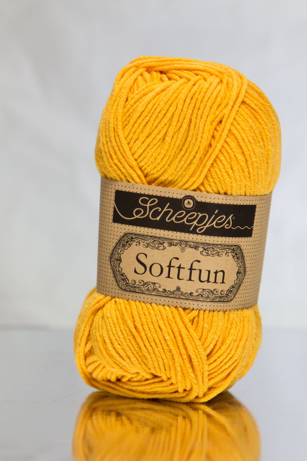 Scheepjes Softfun 2610 lämmin keltainen