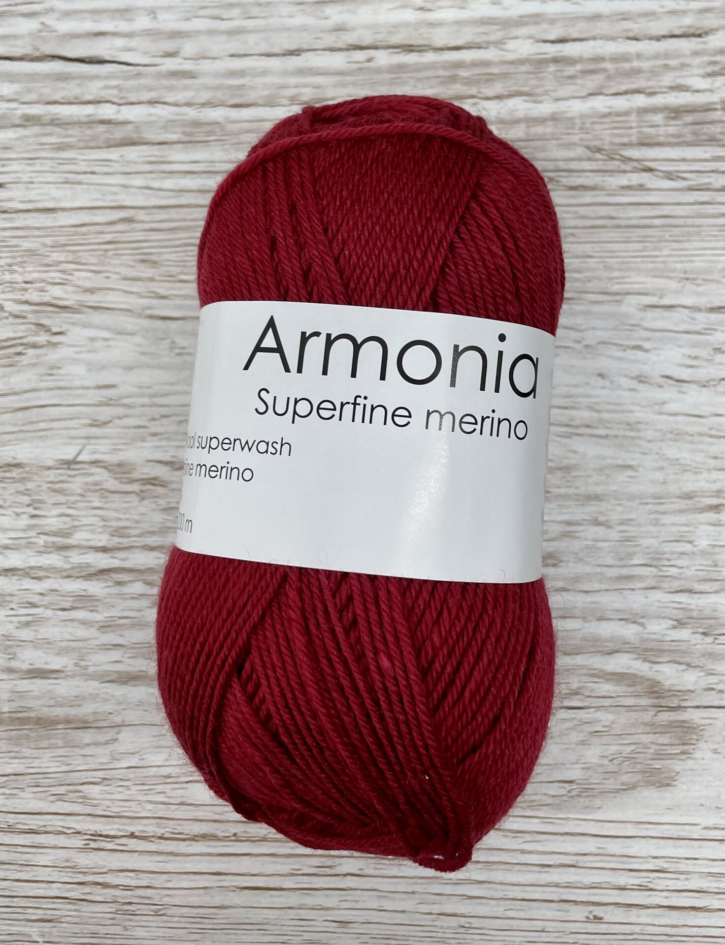 Hjertegarn Armonia 1656 tummanpunainen