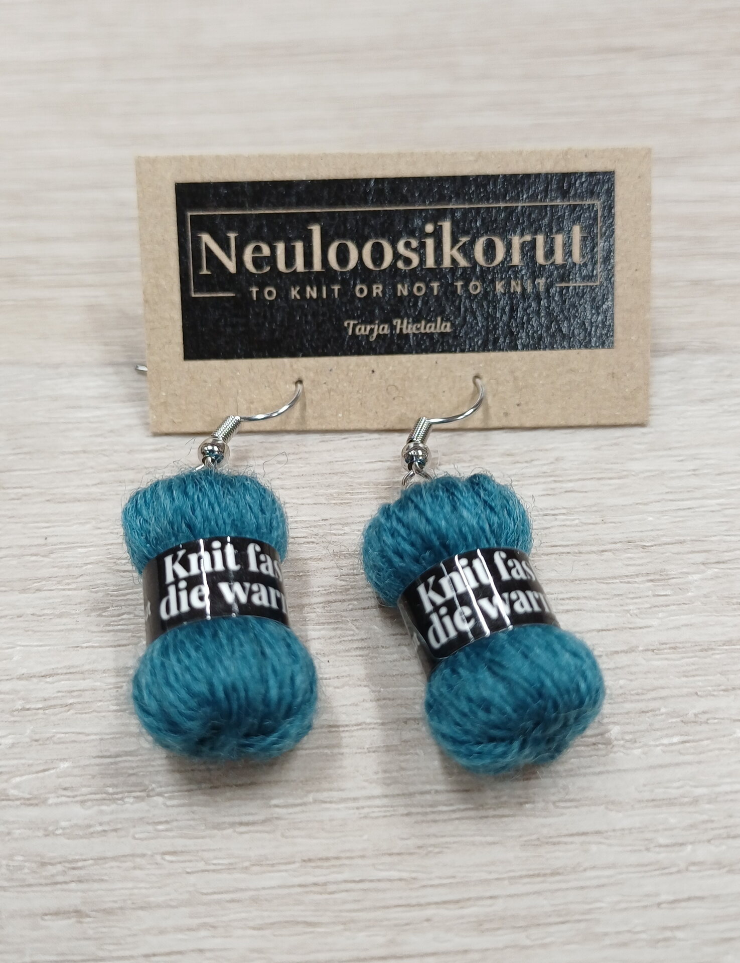 Lankakeräkorvikset Knit fast, die warm - petrooli