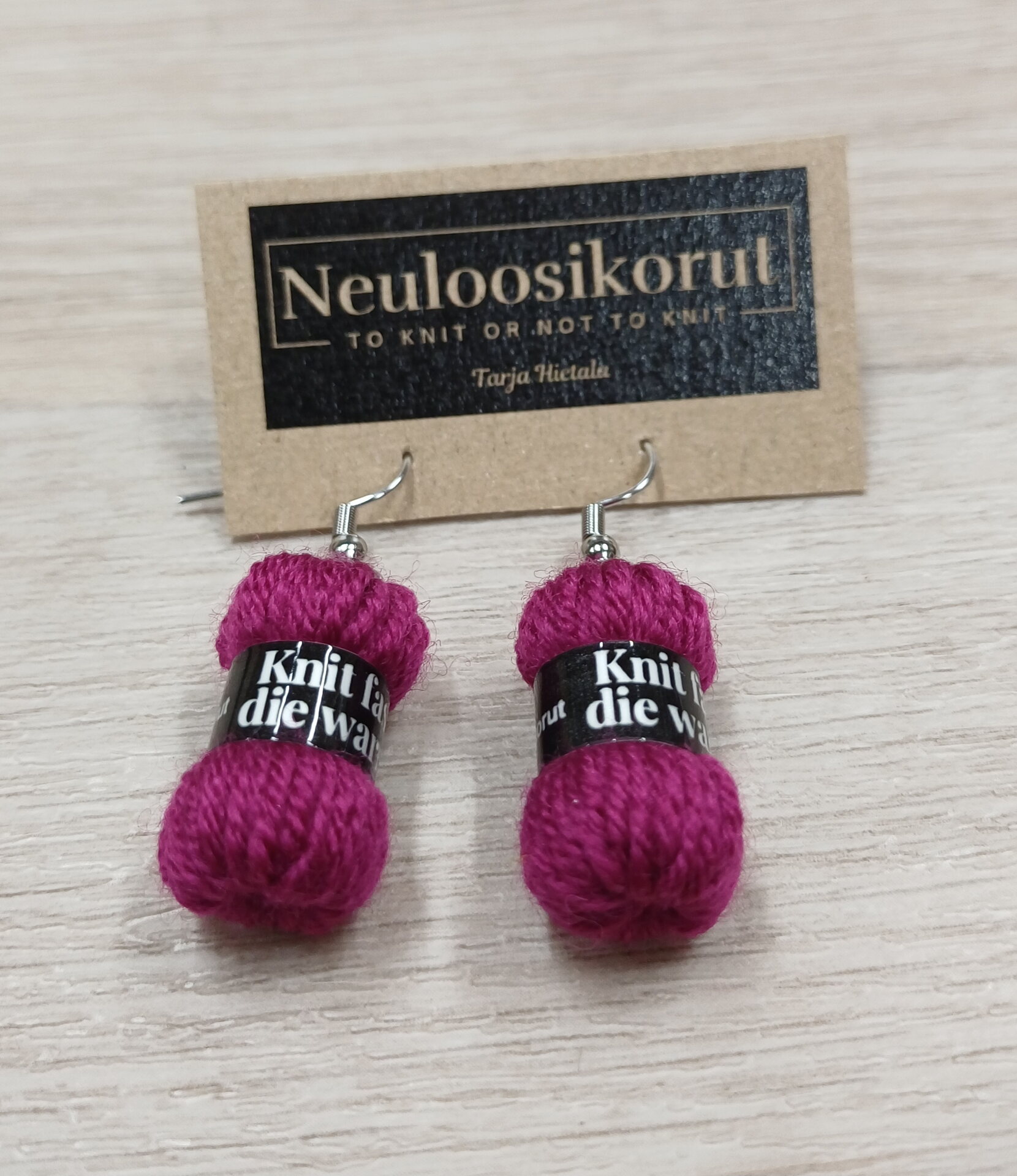 Lankakeräkorvikset Knit fast, die warm - fuksia
