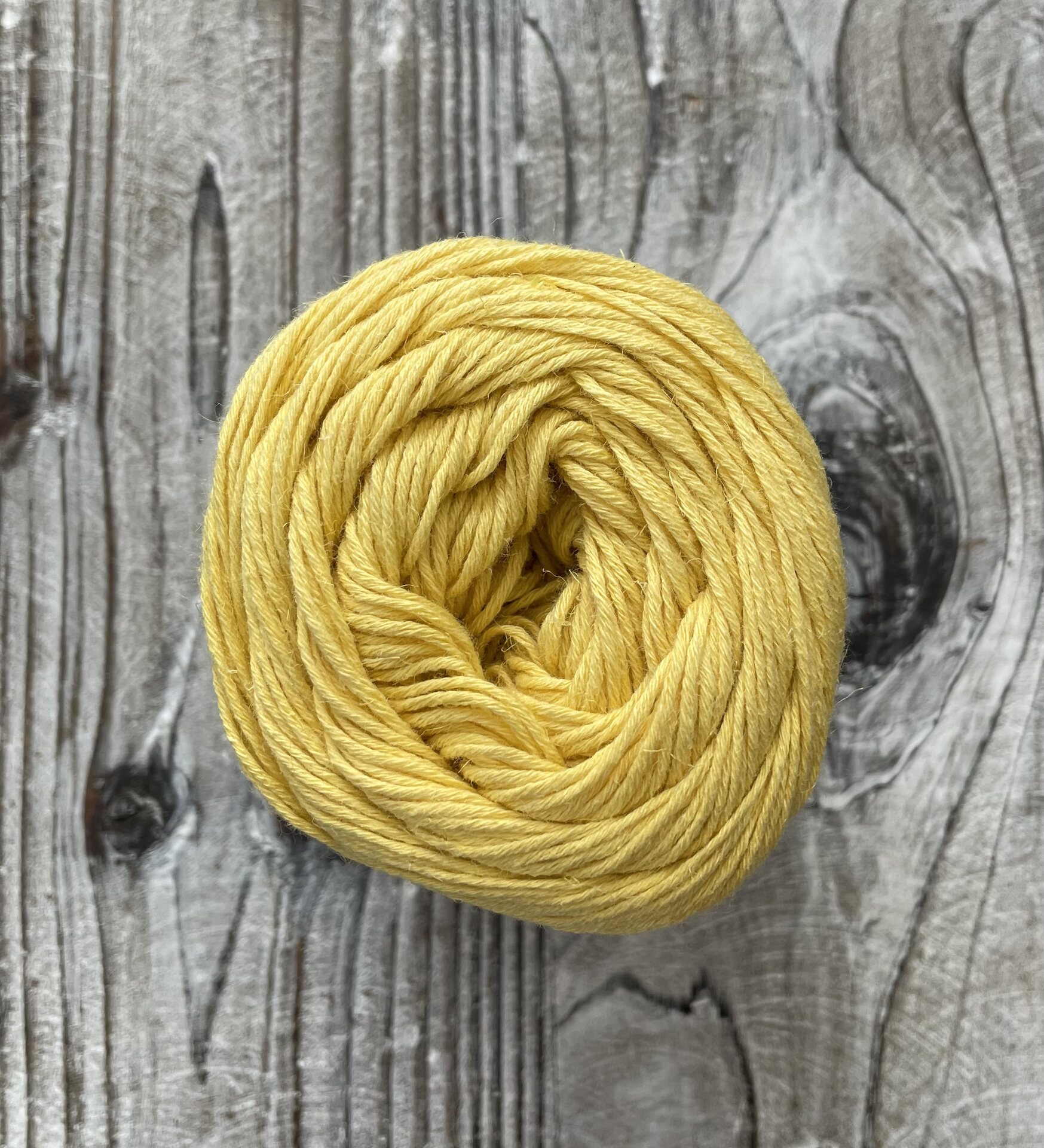 Laines du Nord Natura 25 keltainen