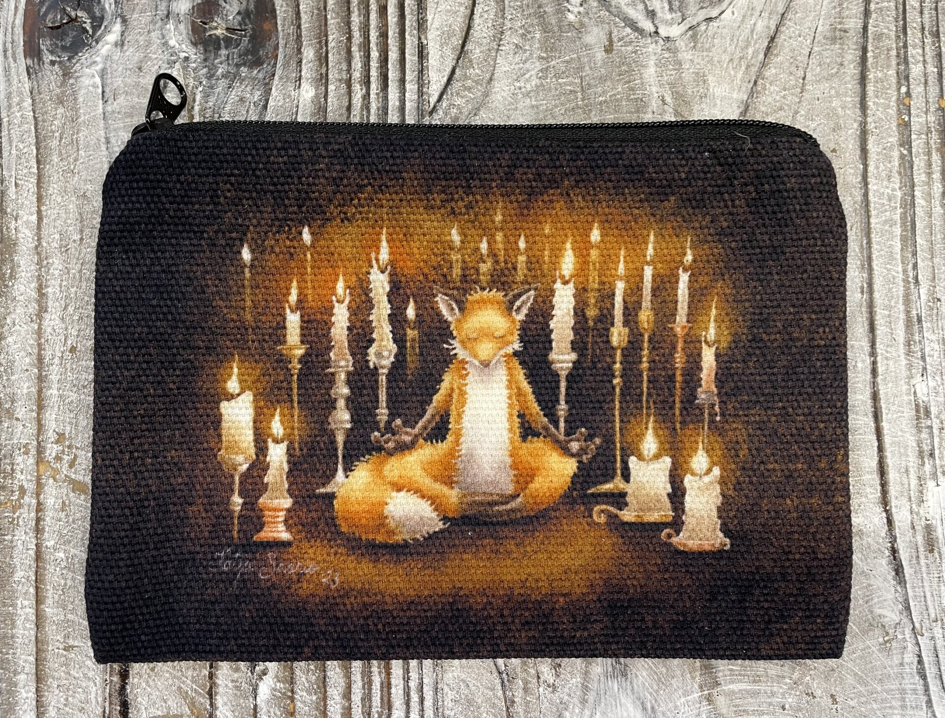 Katja Saario Kettu-pussukat 430 Kynttiläjooga (keskikoko)