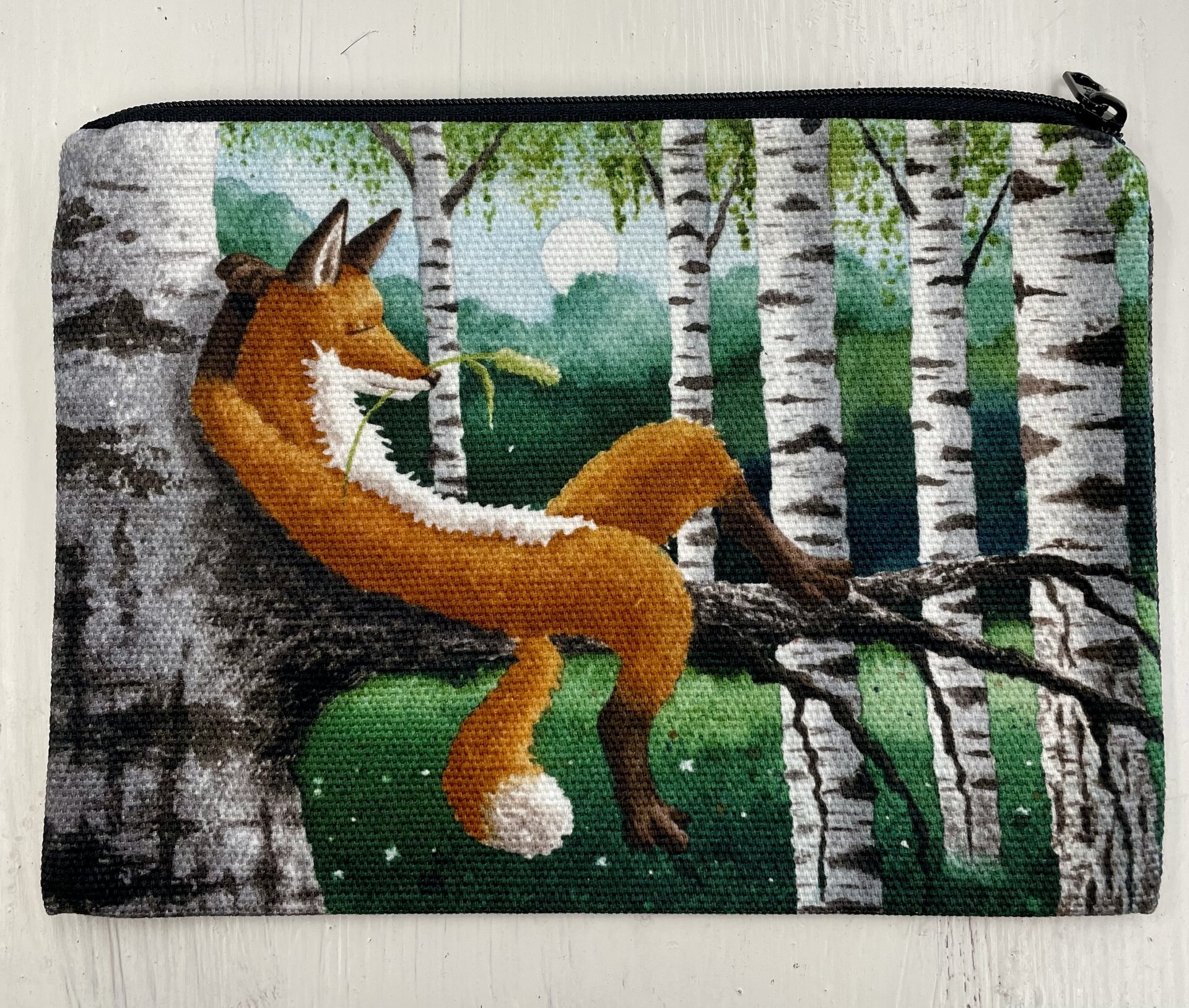 Katja Saario Kettu-pussukat 354 Kettu koivussa (iso)