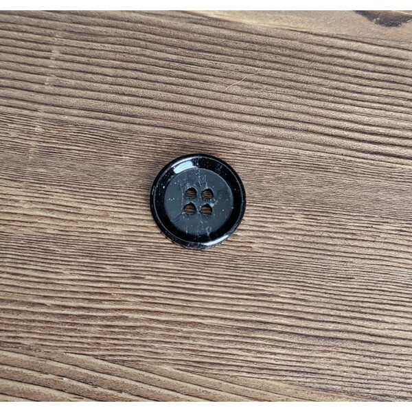 Musta 18 mm (kierrätettyä sarvea)