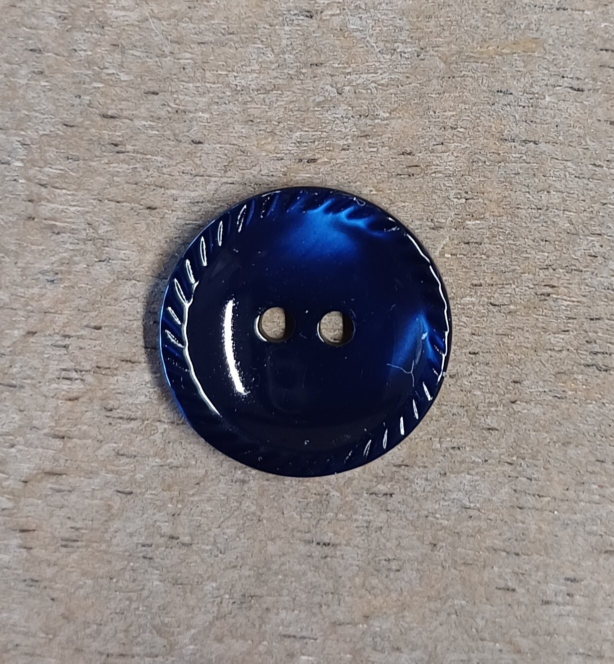 Falk Group Kiiltävät napit Tummansininen