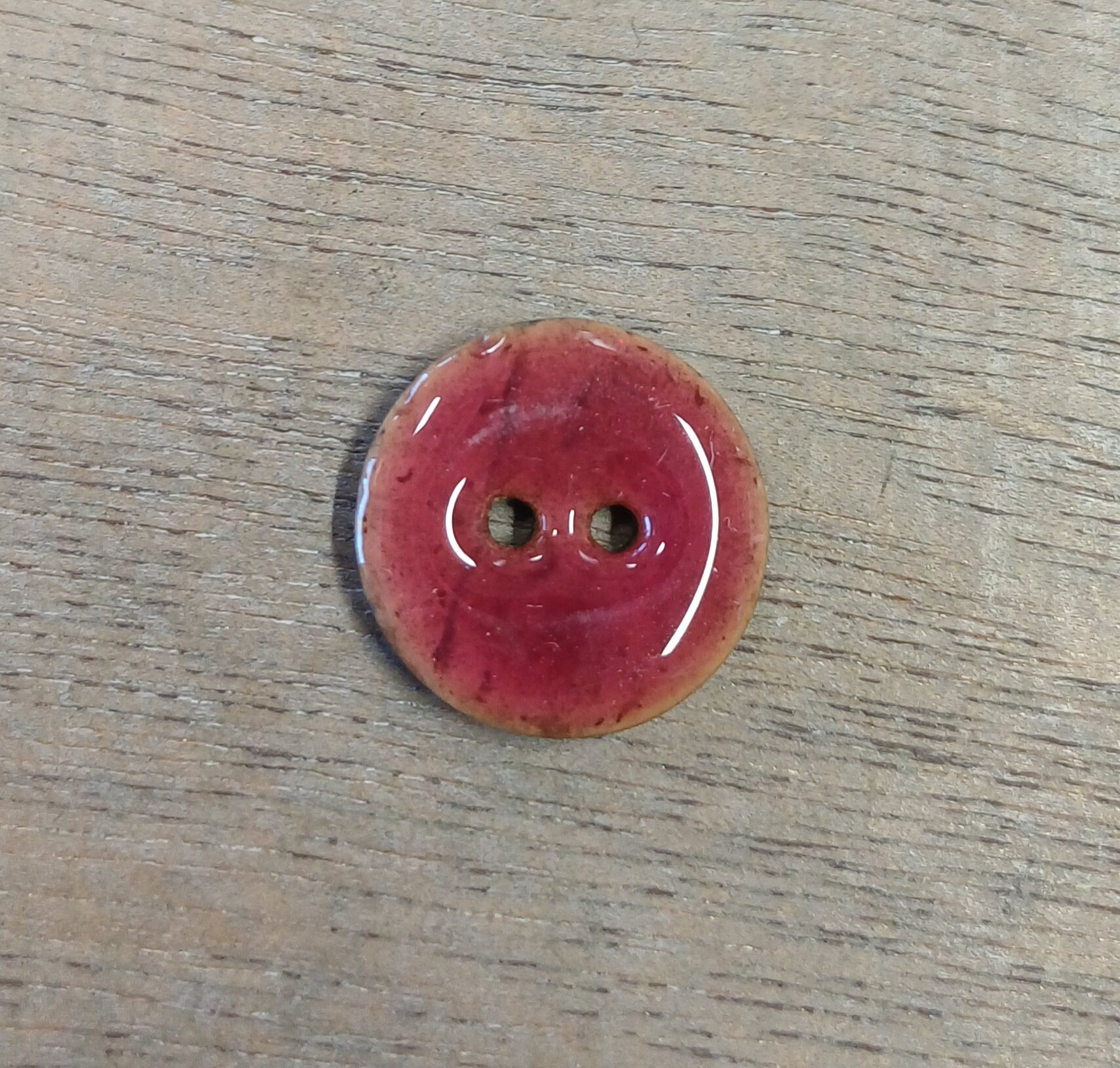 Kiiltävä rustiikkinen nappi, 18 mm Roosa