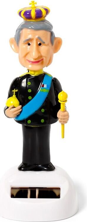 Aurinkokennolla toimivat tanssikaverit King Charles