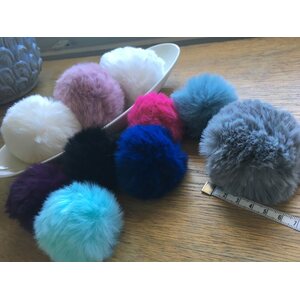 Falk Group PomPom Pipotupsu