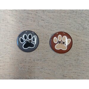 Tassukuvioiset napit, 18 mm